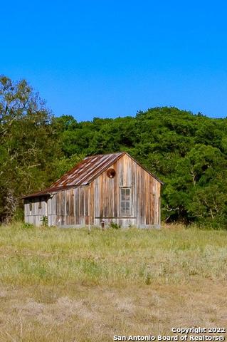 61 Seep Springs Drive Kerrville, TX 78028 - Photo 8 of 11