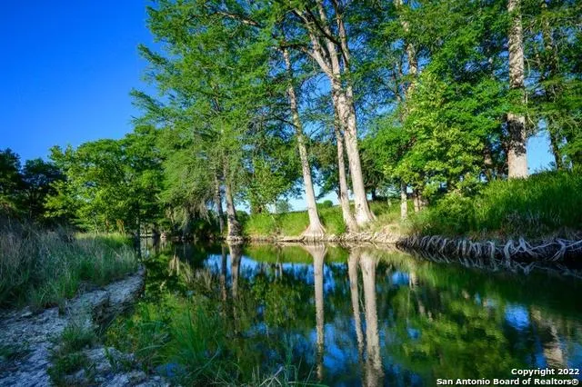 $269,900 | 61 Seep Springs Drive, Kerrville, TX 78028