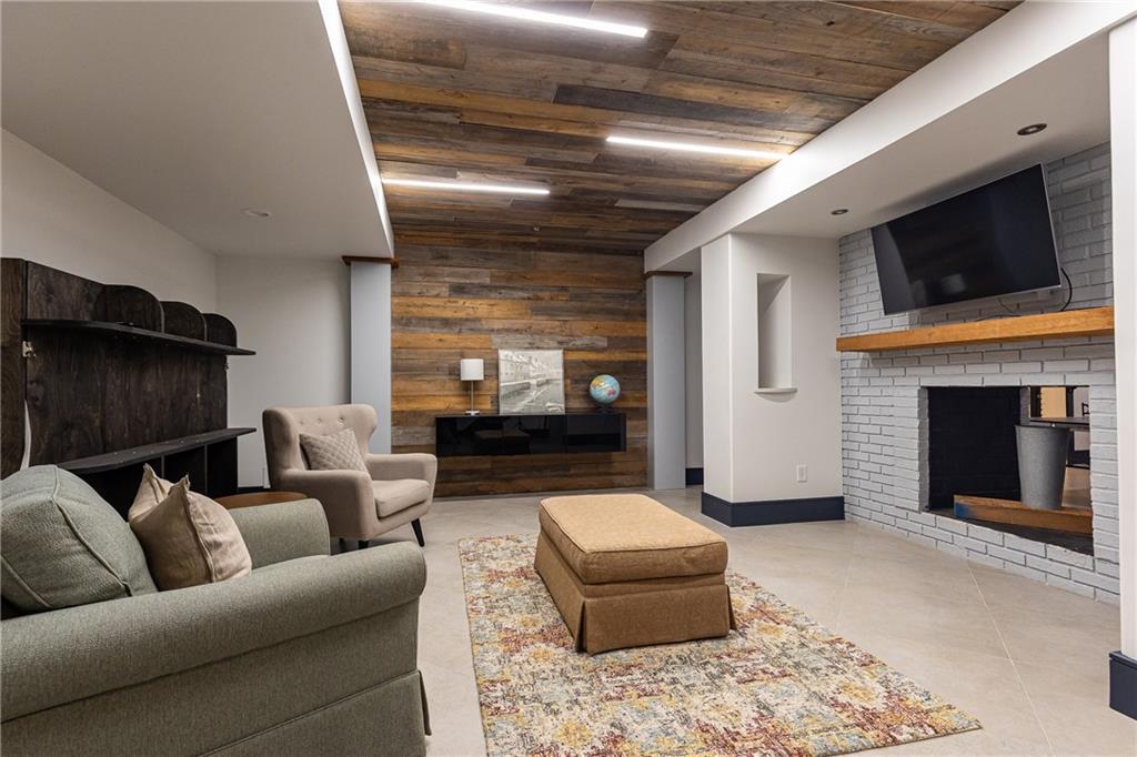 4276 Sentinel Post Road Northwest Atlanta, GA 30327 - Photo 20 of 34