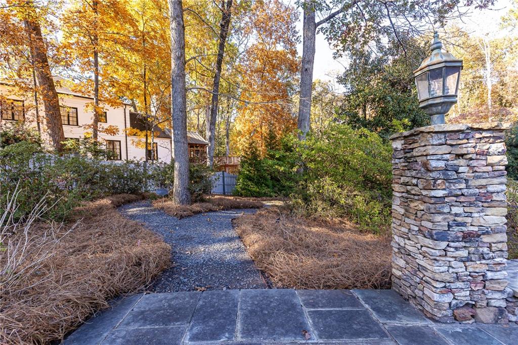 4276 Sentinel Post Road Northwest Atlanta, GA 30327 - Photo 30 of 34