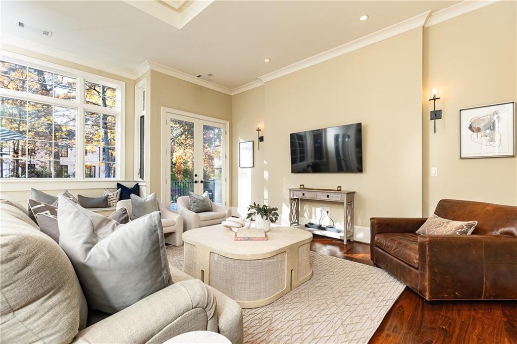 4276 Sentinel Post Road Northwest Atlanta, GA 30327 - Photo 6 of 34