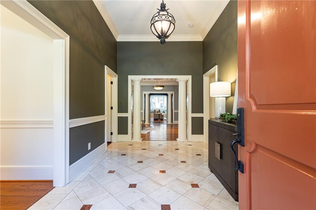 4276 Sentinel Post Road Northwest Atlanta, GA 30327 - Photo 9 of 34