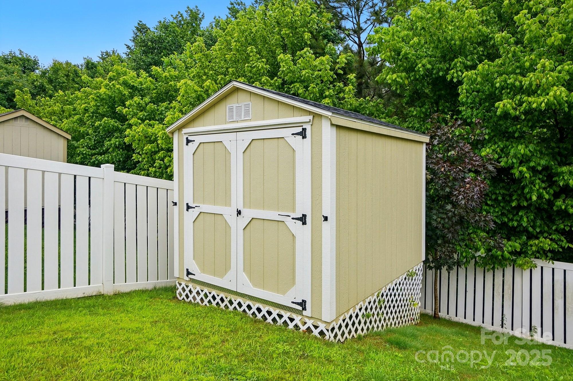 9733 Paper Tree Road Charlotte, NC 28227 - Photo 28 of 29 Gallery Image 28
