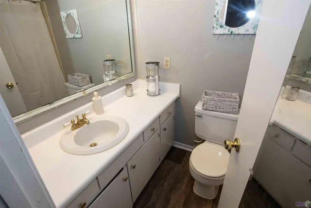 $120,000 | 9853 Jefferson Highway, Unit F19, Baton Rouge, LA 70809