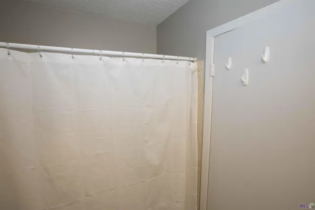 $120,000 | 9853 Jefferson Highway, Unit F19, Baton Rouge, LA 70809