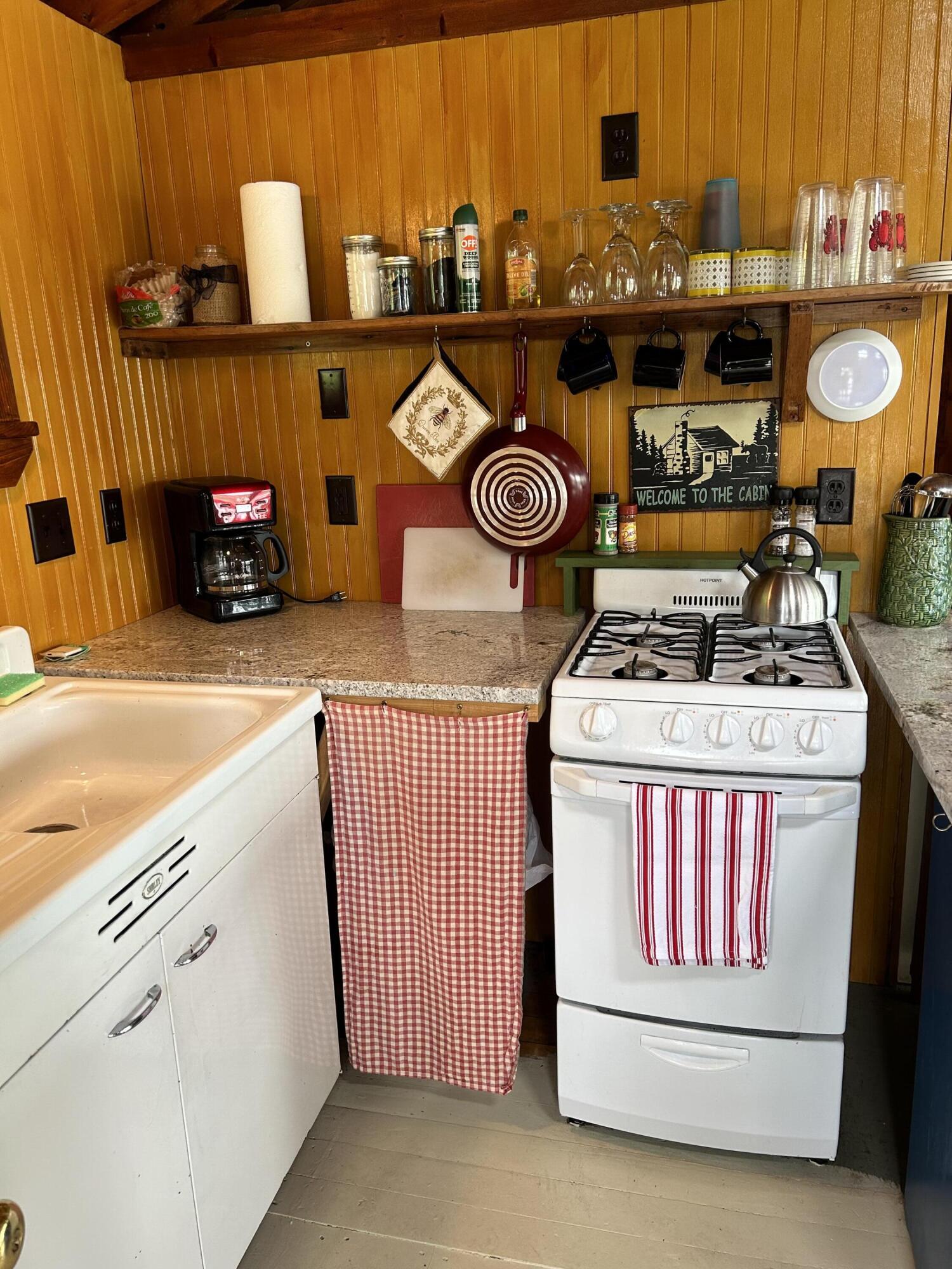 11 Terrace Way, Unit 6 Rangeley, ME 04970 - Photo 31 of 46 D425E5A9-6DF6-4471-AD78-A1651DDA26B4