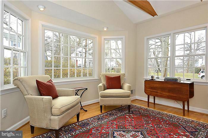 5901 Cobalt Road Bethesda, MD 20816 - Photo 16 of 30 SUNROOM, MAIN LEVEL