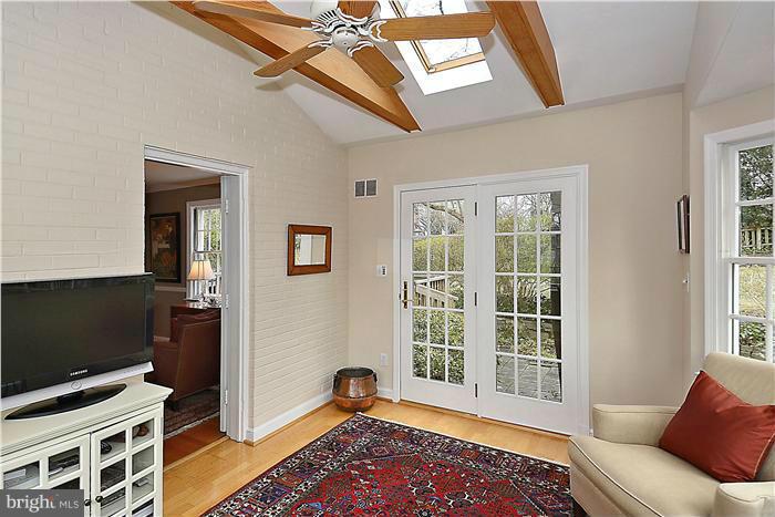 5901 Cobalt Road Bethesda, MD 20816 - Photo 18 of 30 SUNROOM, MAIN LEVEL