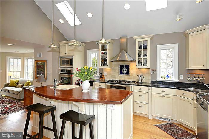 5901 Cobalt Road Bethesda, MD 20816 - Photo 5 of 30 Kitchen