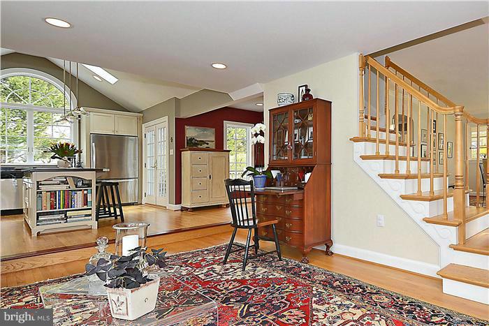 5901 Cobalt Road Bethesda, MD 20816 - Photo 7 of 30 Family Room