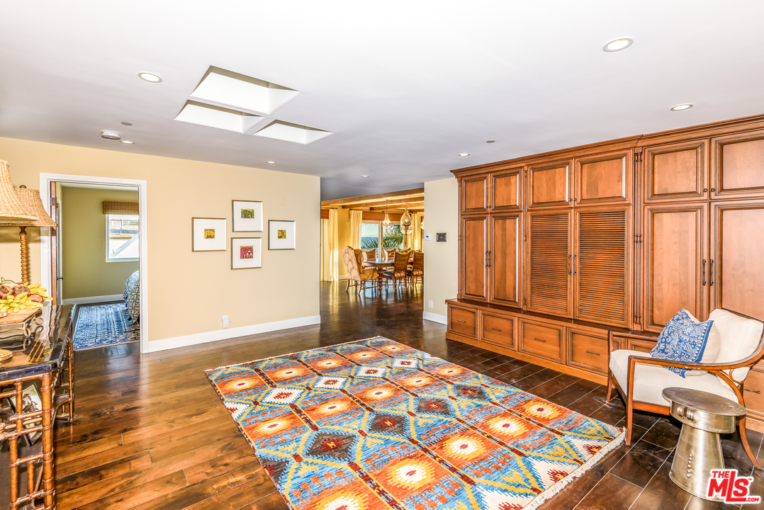 6309 Ocean Front Walk, Unit 301 Playa del Rey, CA 90293 - Photo 3 of 29 Gallery Image 3