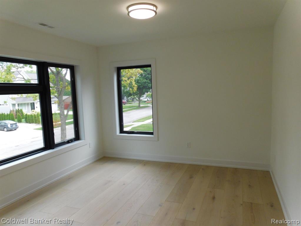 2324 Yorkshire Road Birmingham, MI 48009 - Photo 24 of 69