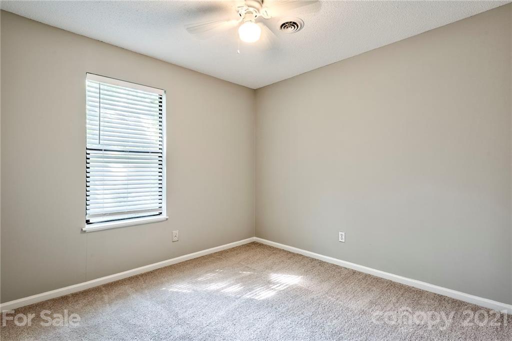27095 Cove Lane Tega Cay, SC 29708 - Photo 23 of 47 Gallery Image 23