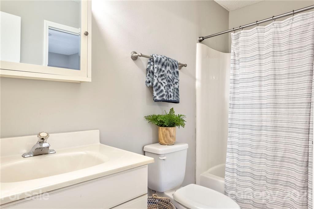 27095 Cove Lane Tega Cay, SC 29708 - Photo 27 of 47 Gallery Image 27