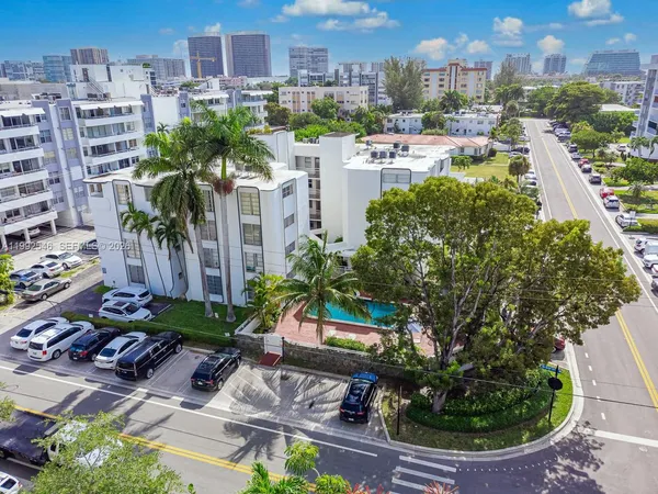 $2,400 | 1075 93rd Street, Unit 203, Bay Harbor Islands, FL 33154