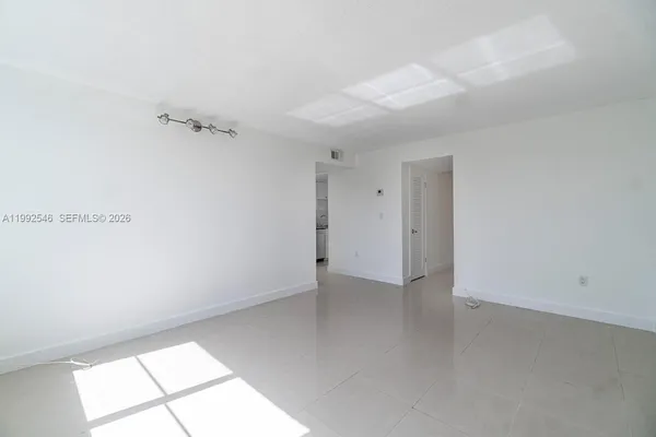 $2,400 | 1075 93rd Street, Unit 203, Bay Harbor Islands, FL 33154