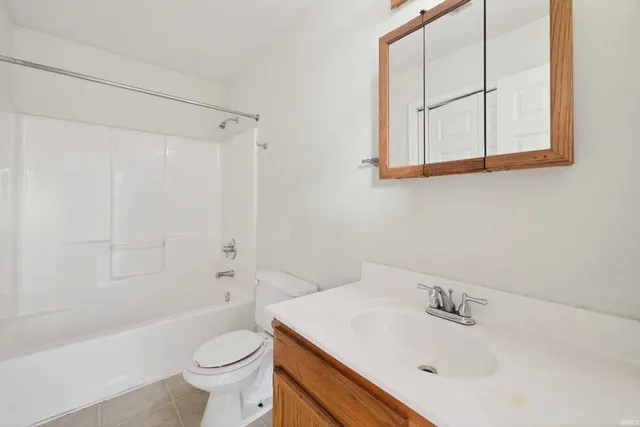 $225,000 | 3995 South Cramer Circle, Bloomington, IN 47403