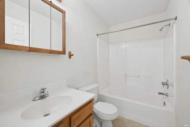 $225,000 | 3995 South Cramer Circle, Bloomington, IN 47403