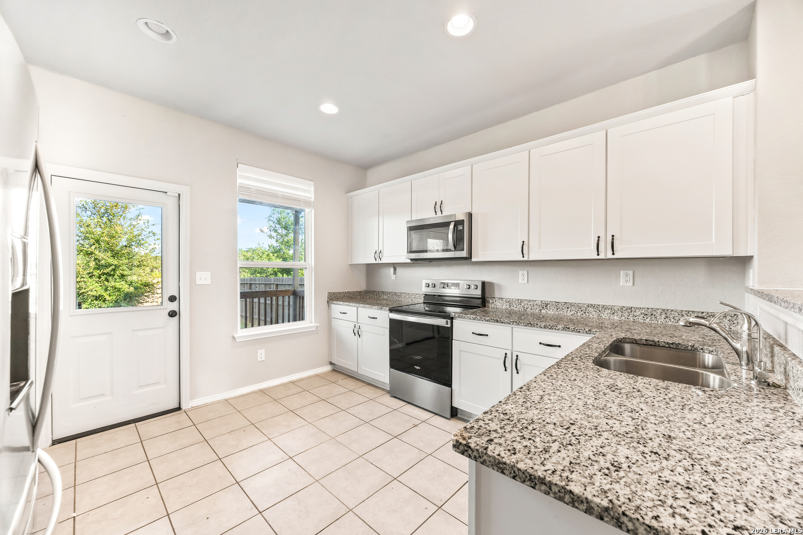 11244 Long Rider San Antonio, TX 78254 - Photo 8 of 26 Gallery Image 8