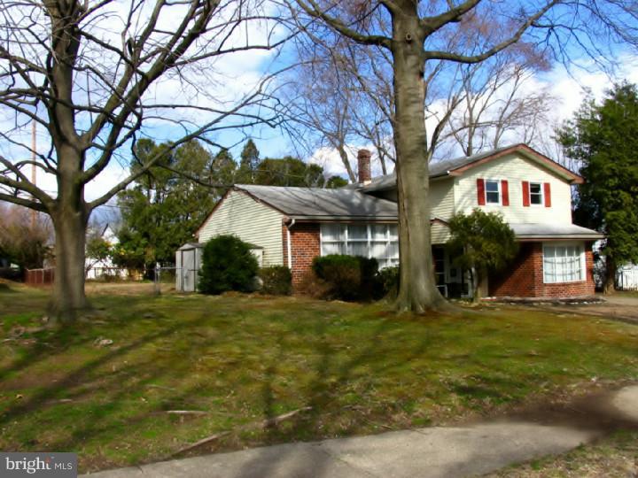 115 Thorndike Road Philadelphia, PA 19115 - Photo 2 of 24 Front Yard