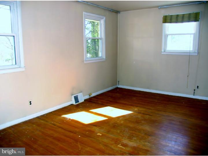 115 Thorndike Road Philadelphia, PA 19115 - Photo 14 of 24 Bedroom - Main