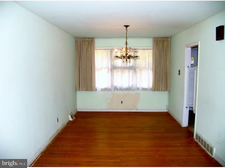 115 Thorndike Road Philadelphia, PA 19115 - Photo 9 of 24 Dining Room