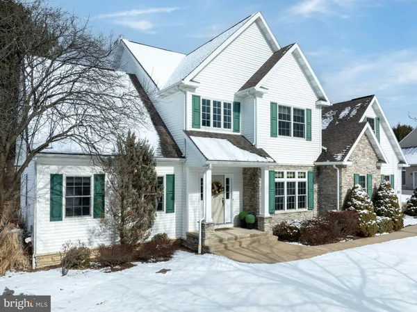 $780,000 | 125 Oak Pointe Circle, State College, PA 16801