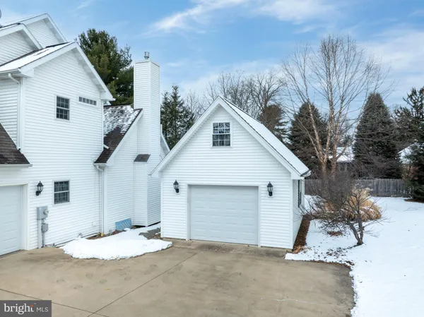 $780,000 | 125 Oak Pointe Circle, State College, PA 16801