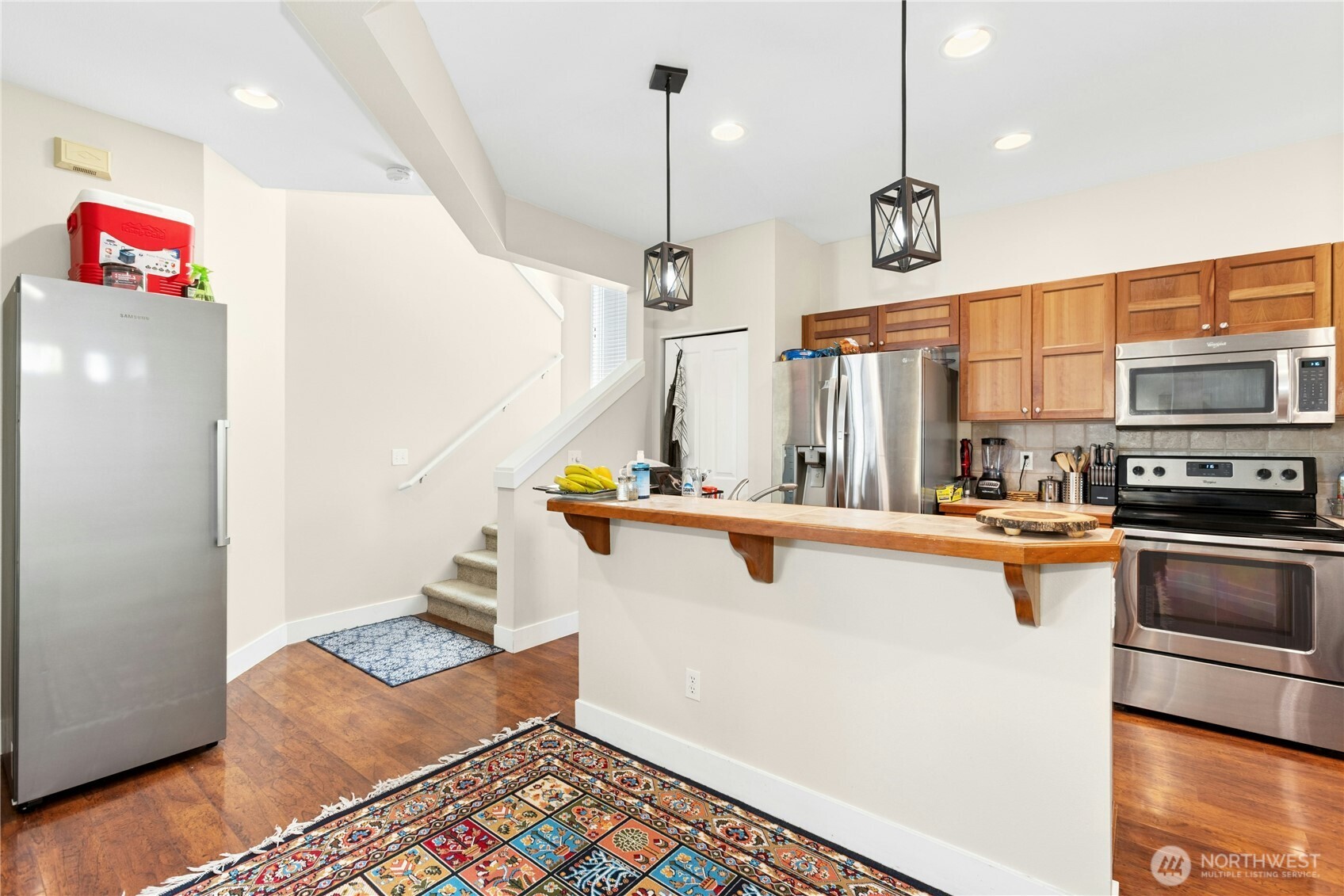 16918 Woodside Drive Southeast Renton, WA 98058 - Photo 14 of 32