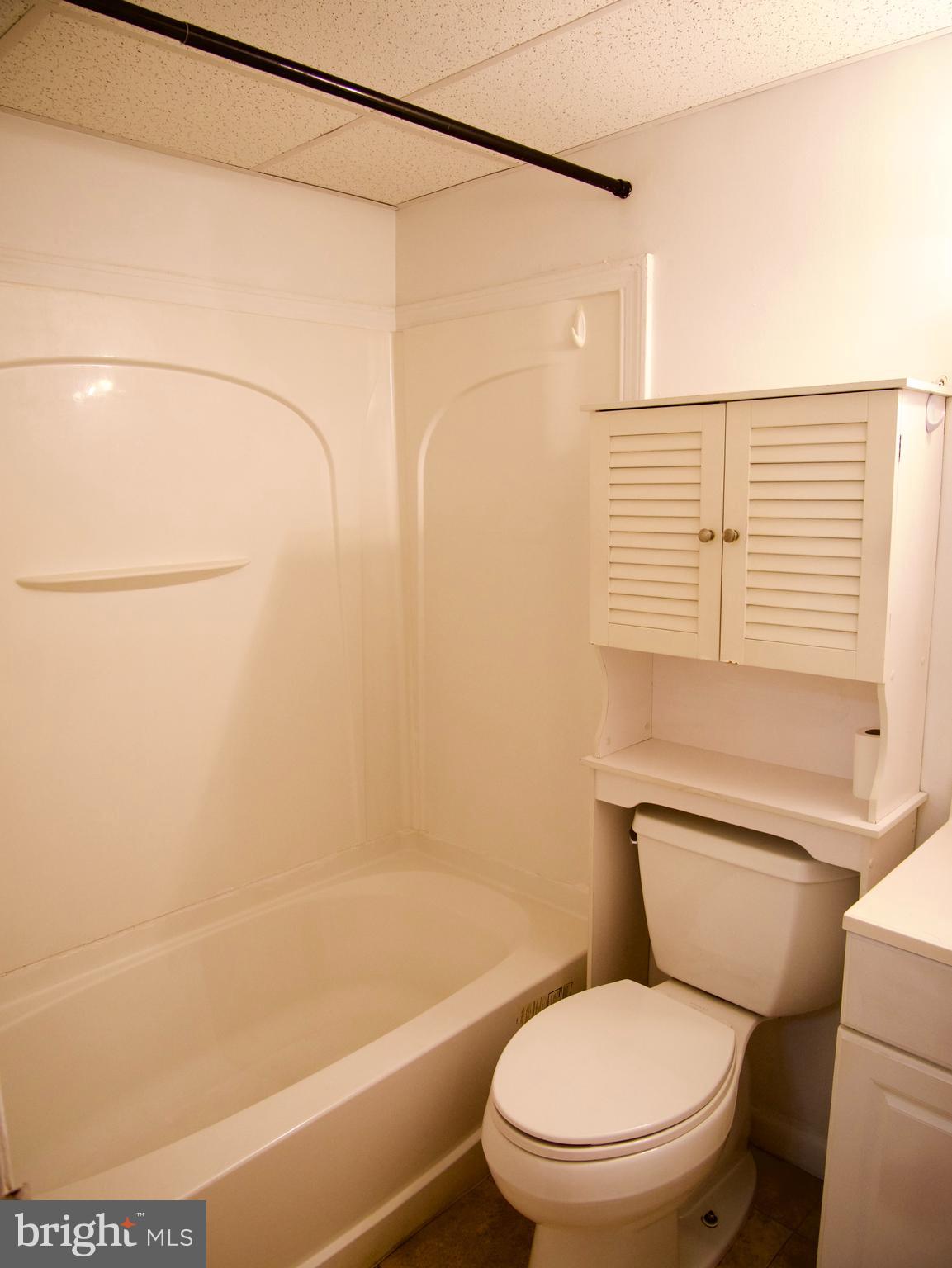 1575 Street Road, Unit 624 Warminster, PA 18974 - Photo 11 of 13 Bathroom