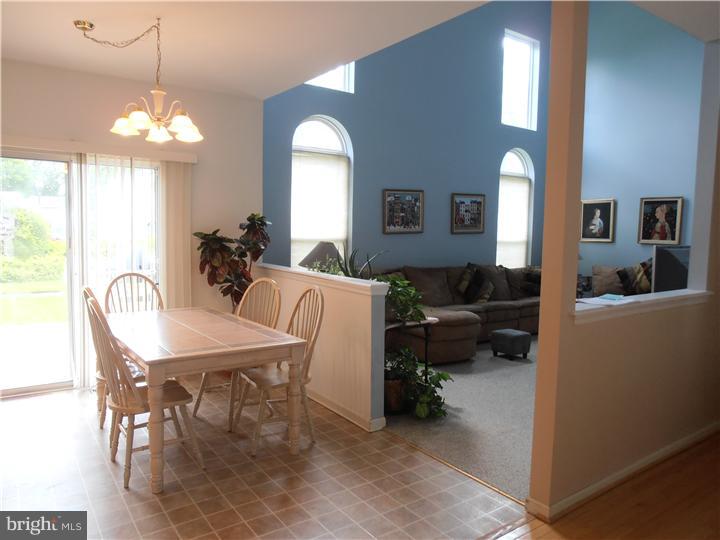 25 Paddock Road Marlton, NJ 08053 - Photo 13 of 22 Breakfast Room