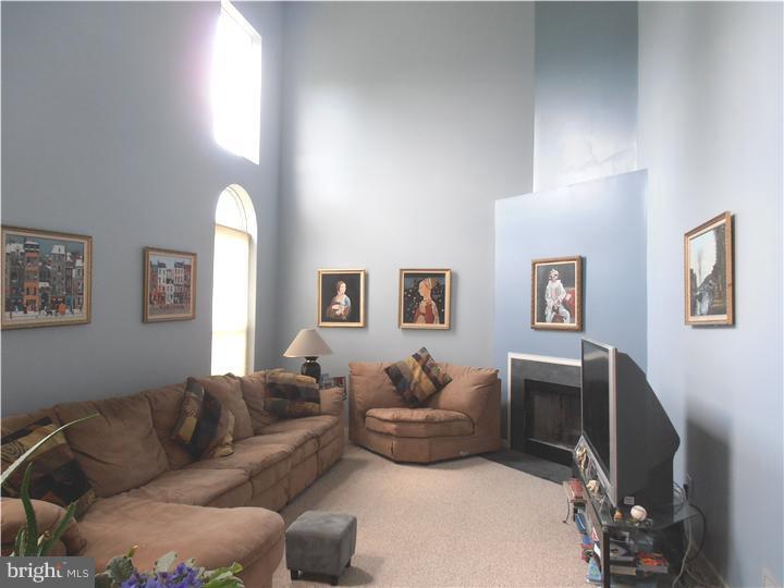 25 Paddock Road Marlton, NJ 08053 - Photo 8 of 22 Family Room