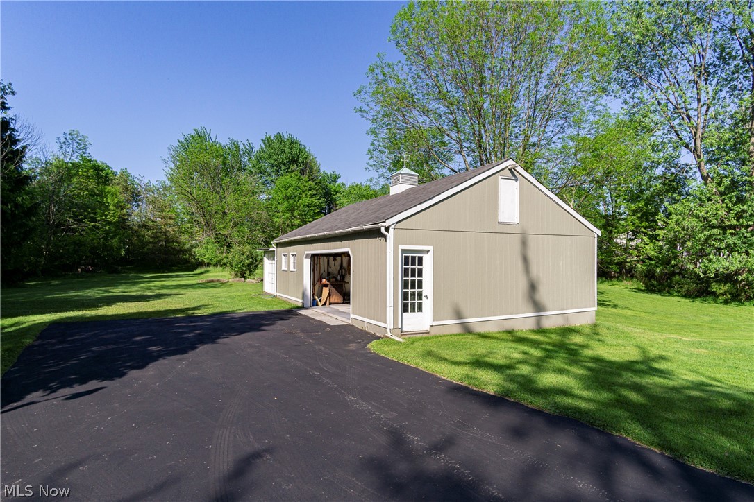 9457 Valley View Road Macedonia, OH 44056 - Photo 32 of 35 3 car garage/outbuilding