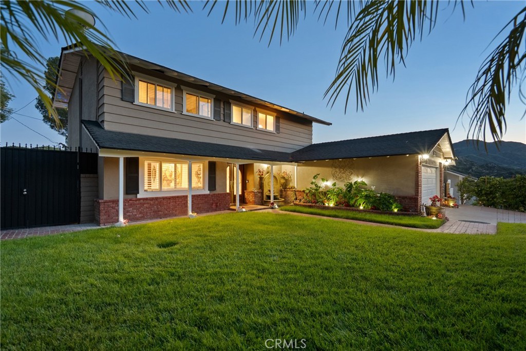 23810 Fambrough Street Newhall, CA 91321 - Photo 9 of 75