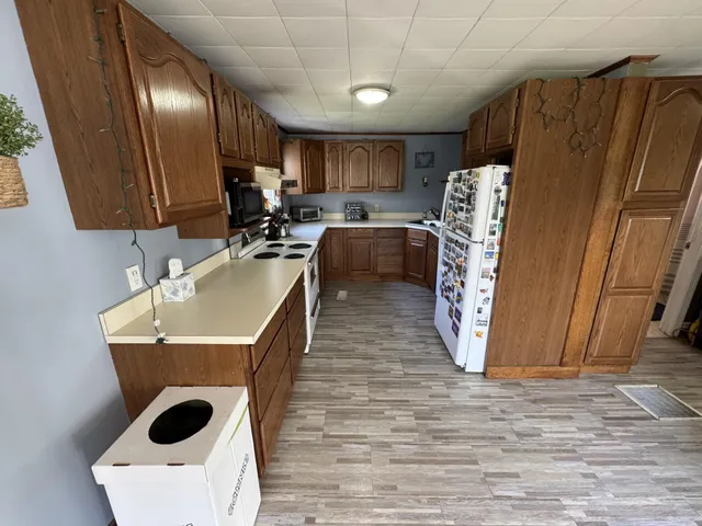 $166,250 | 137 Washington Street, Pittsfield, ME 04967