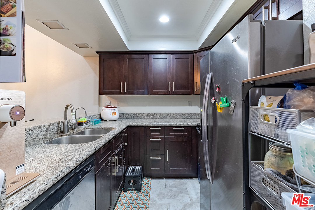 380 South Prospectors Road, Unit 93 Diamond Bar, CA 91765 - Photo 10 of 31 Gallery Image 10