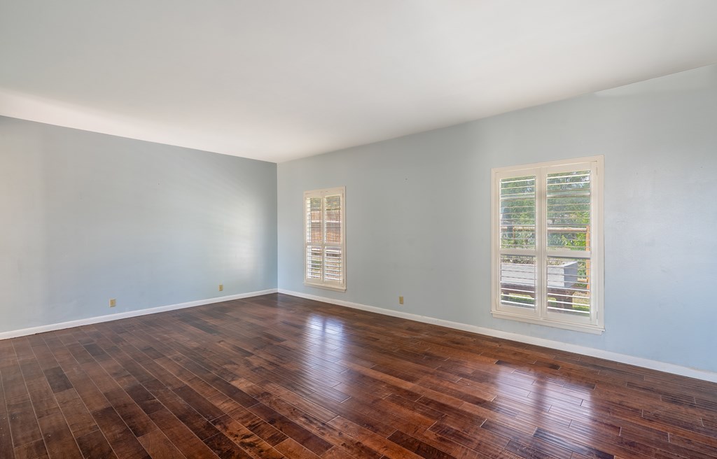 208 Front Street Comfort, TX 78013 - Photo 14 of 47 Formal Living