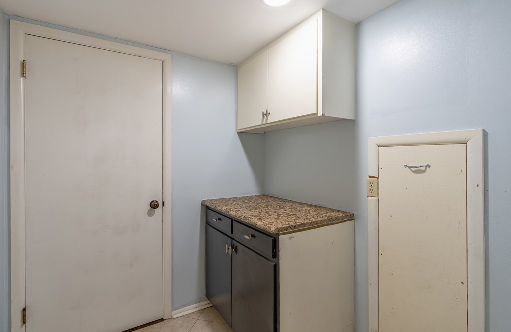 208 Front Street Comfort, TX 78013 - Photo 16 of 47 Additional Area Off Kitchen