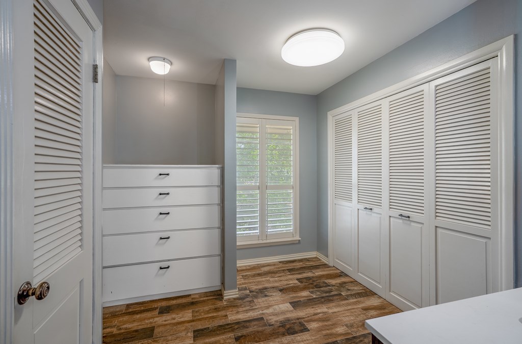 208 Front Street Comfort, TX 78013 - Photo 23 of 47 Primary Bathroom