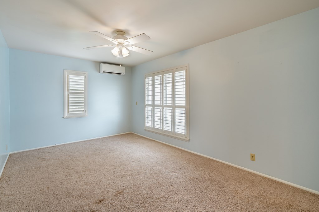 208 Front Street Comfort, TX 78013 - Photo 28 of 47 Upstairs Right side Right Bedroom