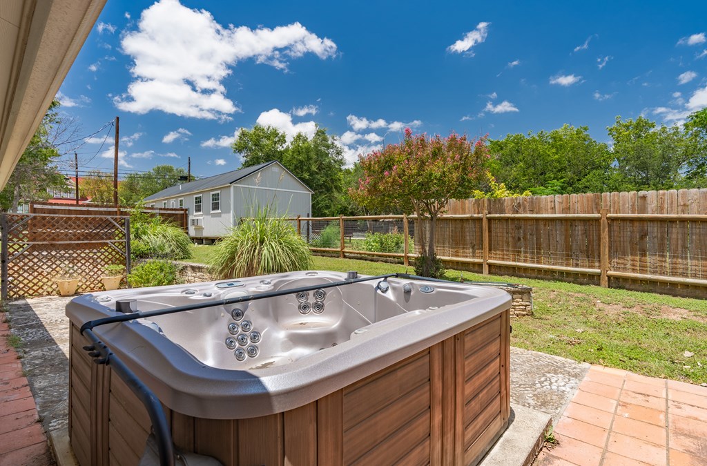 208 Front Street Comfort, TX 78013 - Photo 37 of 47 Hot Tub