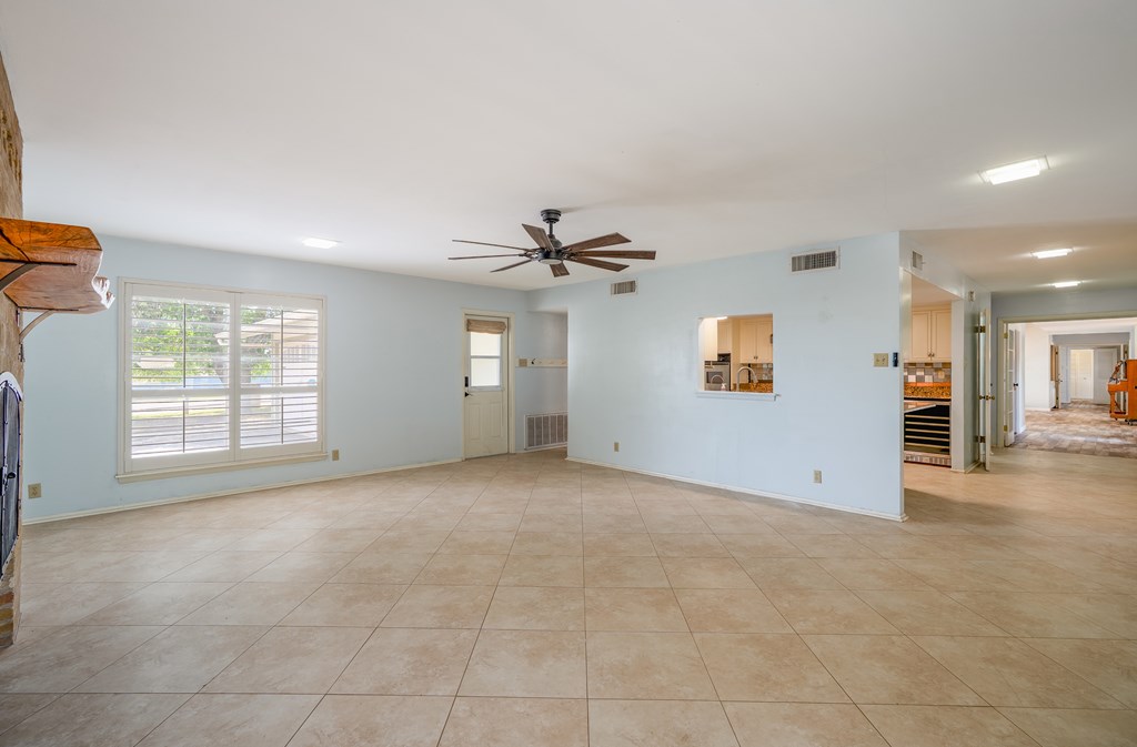 208 Front Street Comfort, TX 78013 - Photo 9 of 47 Living Room With Fire Place
