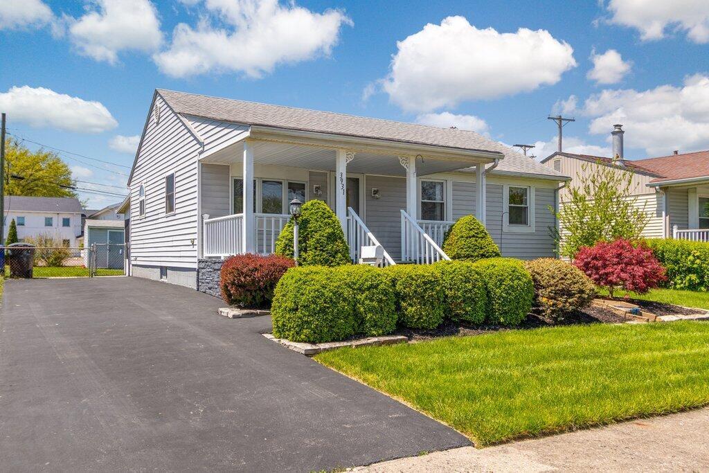 3931 Frazier Road West Columbus, OH 43207 - Photo 2 of 23 3931 Frazier Road West-1.jpg-SMALL