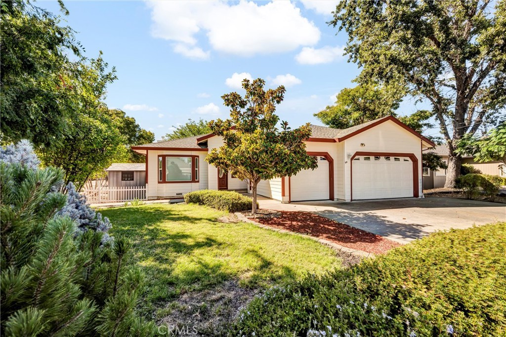 18121 Spyglass Road Hidden Valley Lake, CA 95467 - Photo 1 of 22 front of the home