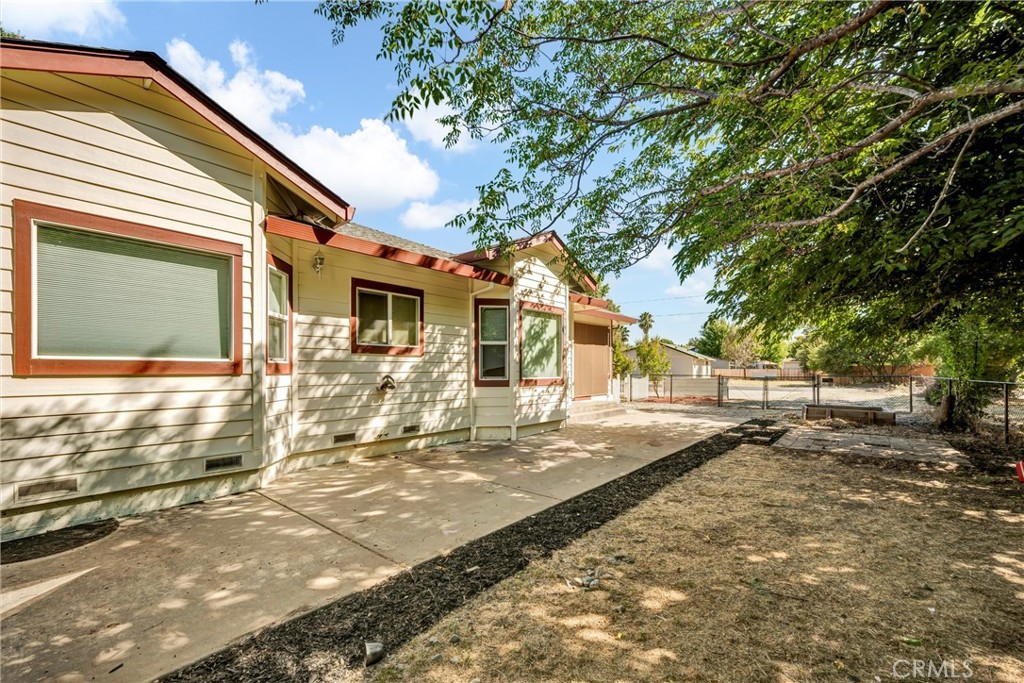 18121 Spyglass Road Hidden Valley Lake, CA 95467 - Photo 2 of 22 back yard fenced