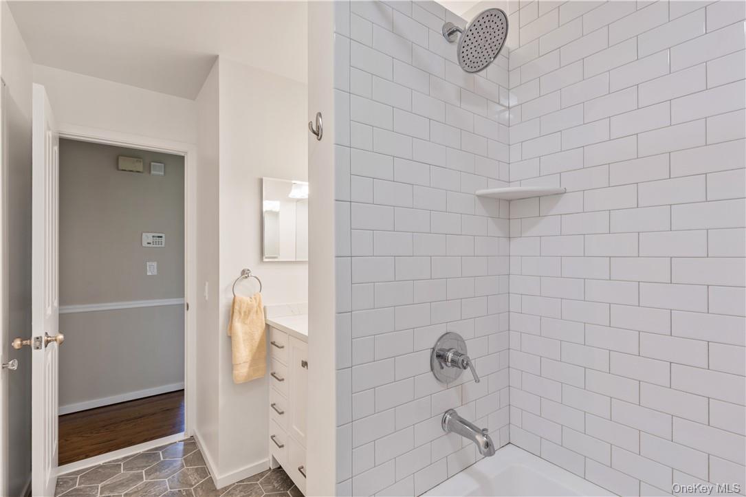 14 Marlene Court Rye, NY 10580 - Photo 11 of 26