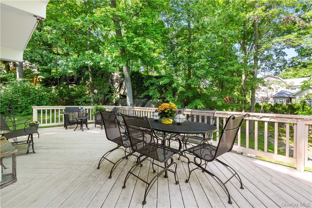 14 Marlene Court Rye, NY 10580 - Photo 8 of 26