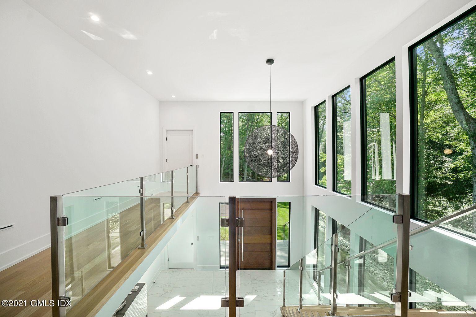 123 Dingletown Road Greenwich, CT 06830 - Photo 3 of 51 Foyer