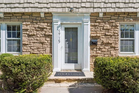 $885,000 | 2720 Sunset Boulevard, Minneapolis, MN 55416