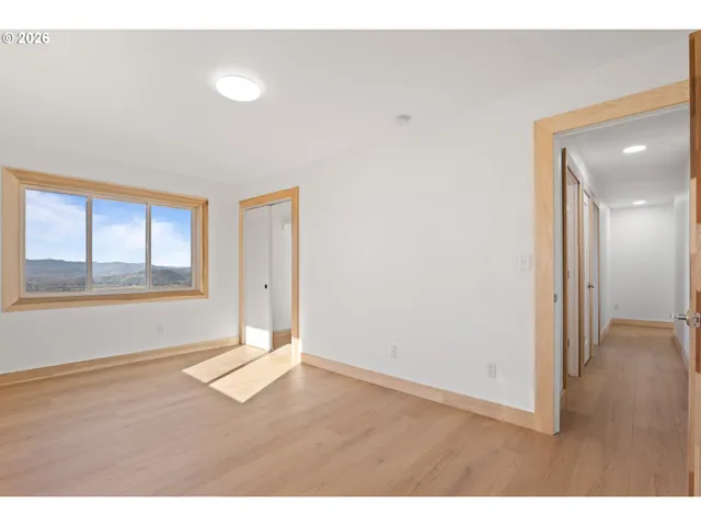 $699,000 | 383 Ridgecrest Drive, Roseburg, OR 97471